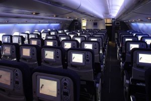 La UE da luz verde al uso de tabletas y 'smartphones' durante el despegue y aterrizaje de los vuelos