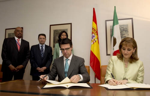 M&eacute;xico y Espa&ntilde;a firman memoradum de entendimiento en materia de turismo