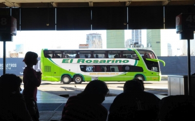 Argentina: habilitan aumentar hasta un 30% los pasajes de omnibus larga distancia