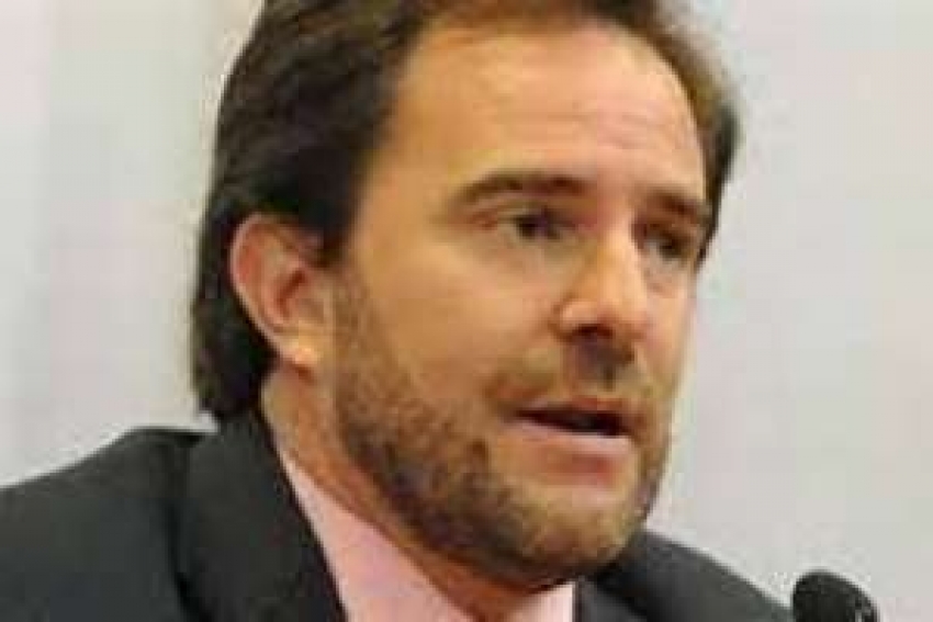 Investigadora env&iacute;a 116 preguntas a empresas y agencias contratadas por Germ&aacute;n Cardoso