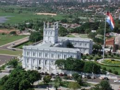 Apenas unos pocos turistas optaron por visitar Asunción