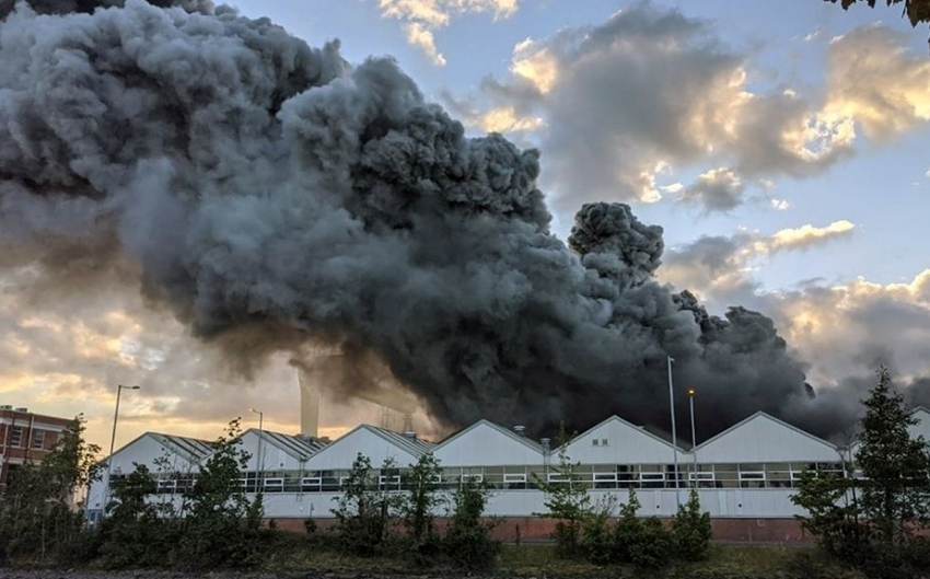 Incendio en la planta de Bombardier en Belfast