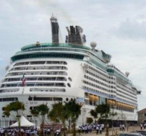  El primer crucero lleg&oacute; al nuevo muelle de Falmouth a mediados de febrero.