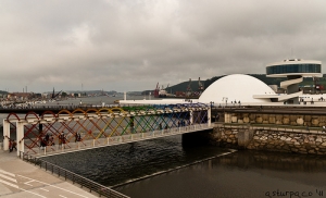 Centro Cultural Niemeyer (Avil&eacute;s)