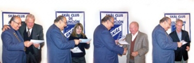 Distinguen a socios honorarios del Skal Club de Asunción