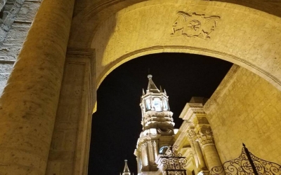 Arequipa es una de las ciudades m&aacute;s importantes de Per&uacute;, conocida por su inigualable cocina y nombrada Patrimonio de la Humanidad por la UNESCO.