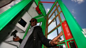 Las clásicas cabinas telefónicas de Londres se adaptan a la era del celular