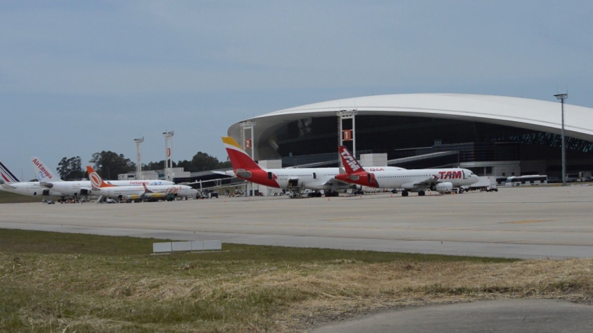 Domingo 2 y lunes 3, Latam Airlines oper&oacute; en Carrasco
