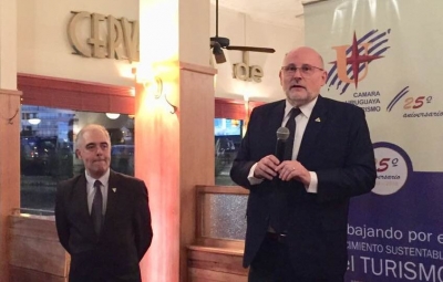 Fernando Camb&oacute;n, Juan Martinez.