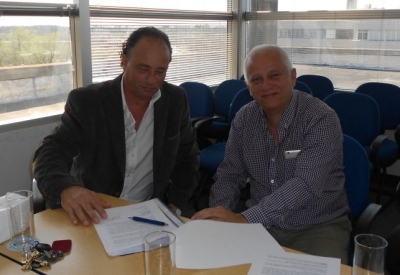 Omar Toledo, Director del canal digital 1000xHORAtv y Washington Melo, Presidente de CUTA.