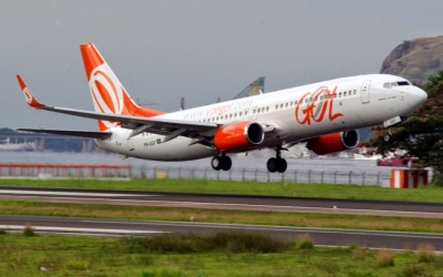 Aerol&iacute;nea Gol devuelve 13 aviones Boeing 737
