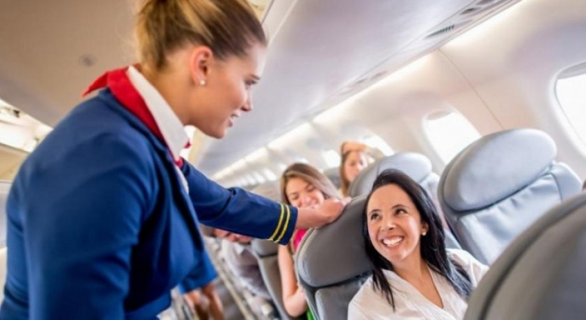 M&aacute;s aerol&iacute;neas y aeropuertos europeos eliminan el uso obligatorio de mascarillas