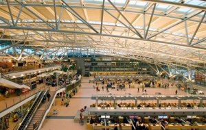 Huelga en la seguridad de tres aeropuertos alemanes desde este lunes