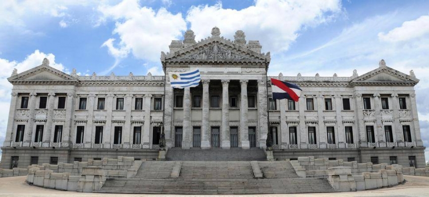 Necesidad de revisar y actualizar la ley nacional de turismo de Uruguay