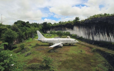Hay un Boeing 737 abandonado en un campo de Bali, y nadie sabe qui&eacute;n lo dej&oacute; ah&iacute;
