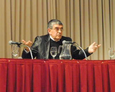 Sergio Antonio  Herrera en plena presentaci&oacute;n