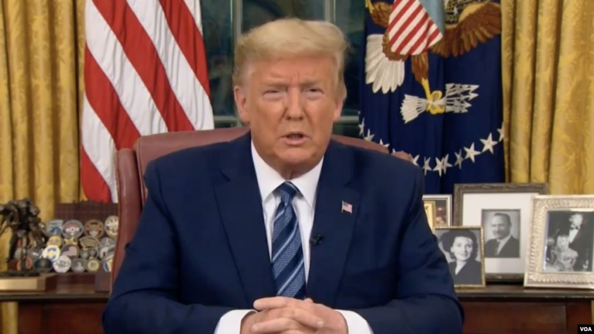 El presidente de EE.UU. se dirige a la naci&oacute;n en un mensaje sobre la expansi&oacute;n del coronavirus COVID-19 por el pa&iacute;s.