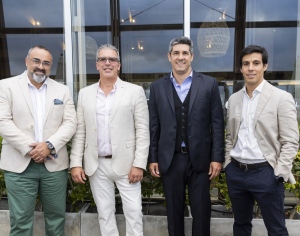 Rodrigo Echeto, Dir. Casino, Diego Berná Gerente General, Javier Azcurra Director de Hotel, e Ismael Pignatta, Dir. Legales.