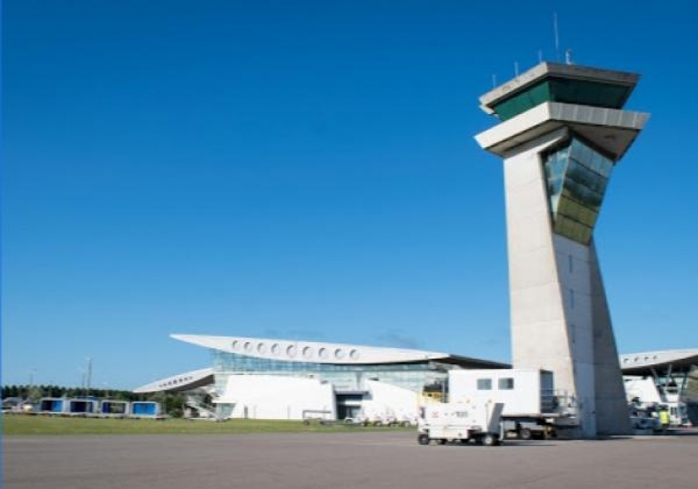 Controladores a&eacute;reos uruguayos suspendieron definitivamente medidas sindicales