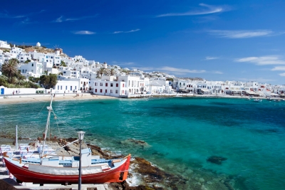 Desde el lugar de la Democracia al paraíso de Mykonos