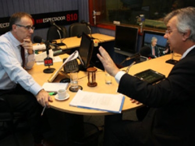 Ministro Pintado habla sobre la liquidaci&oacute;n de Pluna. Entrevista completa y video