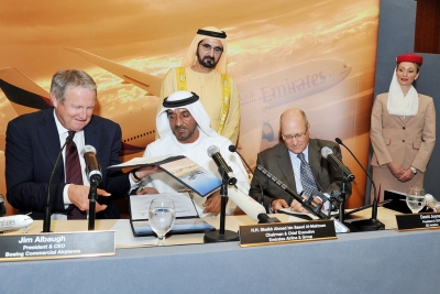 Emirates anuncia un pedido de 26.000 millones de d&oacute;lares a Boeing