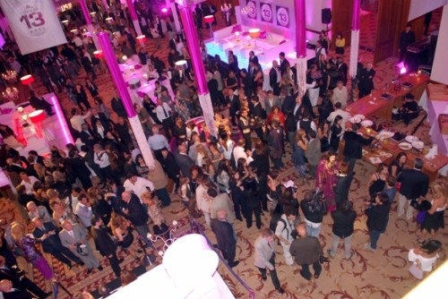 Conrad Punta del Este cumpli&oacute; 13 a&ntilde;os con amigos y show de Olivia Newton-John 