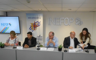 CAMTUR e INEFOP firman convenio para potenciar formaci&oacute;n en turismo