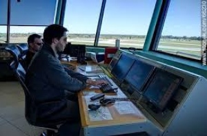 Los controladores aéreos de Uruguay levantan las medidas de no despegue