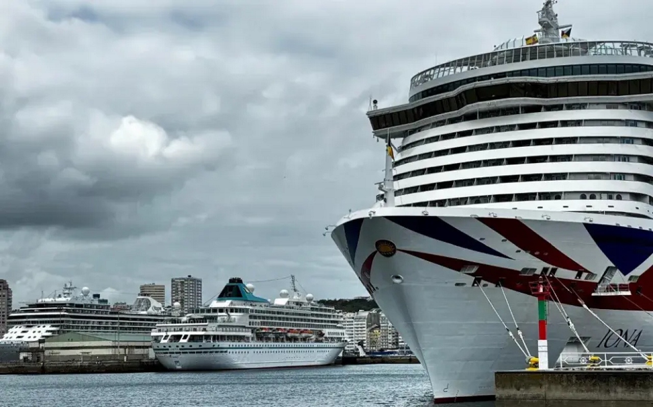 Corazul Cruceros suspende su estreno comercial en el Mediterr&aacute;neo por saturaci&oacute;n de mercado