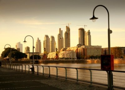 Buenos Aires dibujada, con los mejores maestros del dibujo argentino