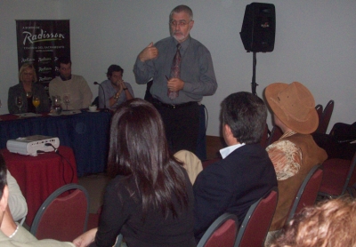 Presentaron en Colonia, Uruguay, avances de la campa&ntilde;a publicitaria 2011/2012
