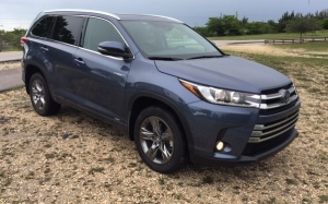 Toyota Highlander Hybrid Limited 2017