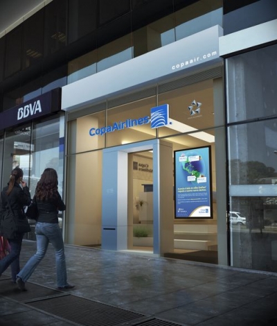 Copa Airlines en un nuevo local del World Trade Center de Montevideo. Anuncia nuevos destinos