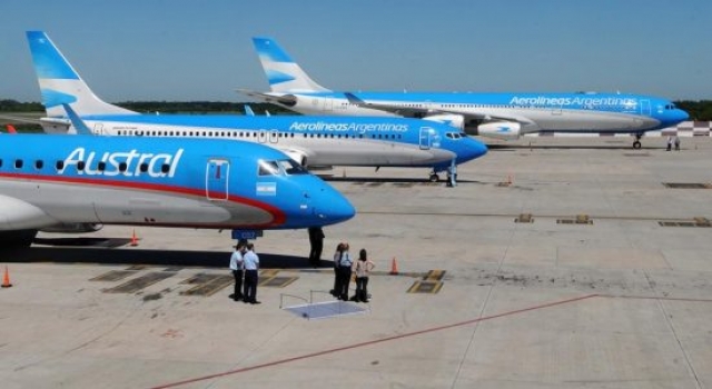 El rojo de las líneas aéreas argentinas