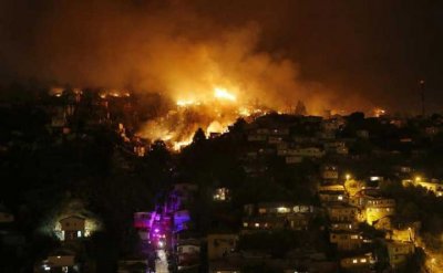 Autoridades bajan a 11 el n&uacute;mero de muertos en el incendio de Chile
