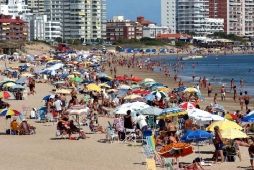 Versi&oacute;n final del Informe sobre Turismo y Real State de Uruguay XXI