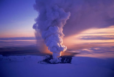 Eurocontrol no prevé interrupciones en vuelos transatlánticos tras la erupción del Grímsvötn  