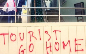 Turismo no deseado en Barcelona: "una marea incontrolable"