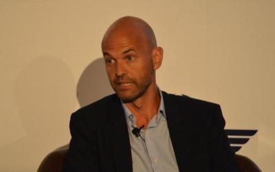 Dietrich anunci&oacute; rebajas en las tasas aerocomerciales en Argentina