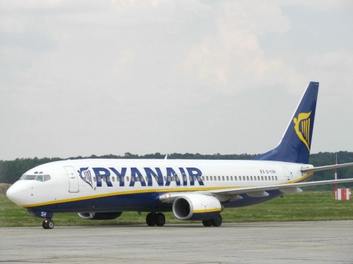 Ryanair: pasajeros parados y cobro del baño... si los autorizan