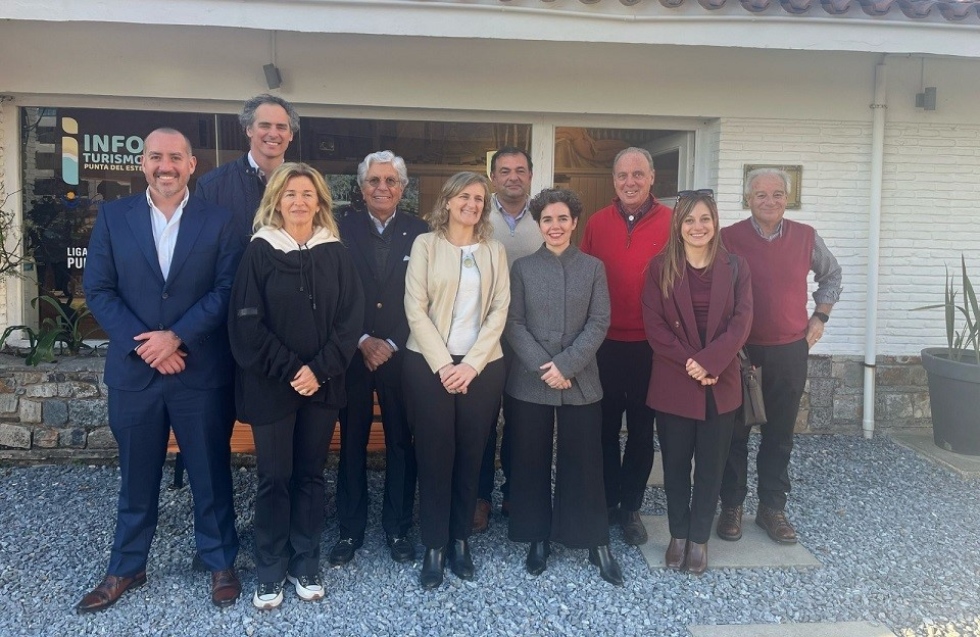 Reunión del Colectivo de Turismo de Punta del Este con consultoras del proyecto Turismo 4.0
