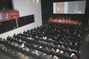 Turismo de congresos atrajo m&aacute;s de 4 millones a Espa&ntilde;a