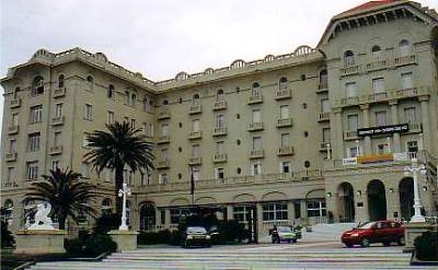 ¿Habrá muchos eventos que presenten un panel de disertantes similar?