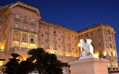 Orquesta Municipal de Maldonado se presenta en Argentino Hotel de Piri&aacute;polis