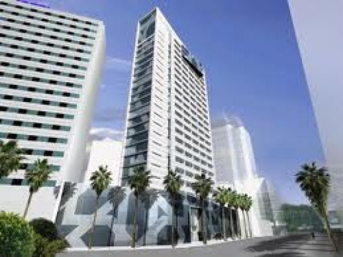 Sofitel estrena en Casablanca un edificio en vidrio que destaca en el paisaje