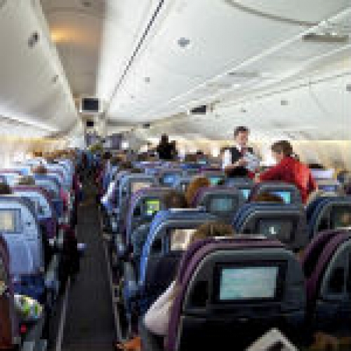 10 h&aacute;bitos del viajero que los auxiliares de vuelo no soportan
