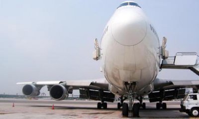 Gobierno venezolano establecer&aacute; par&aacute;metros para fijar precio de pasajes a&eacute;reos