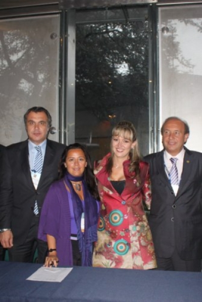 foto (de izquierda a derecha): Rafael Gallego, FEAAV, España; Lorena Arriagada, ACHET, Chile; Paula Cortés Calle, ANATO, Colombia y Ricardo Roza, AAAVYT, Argentina.