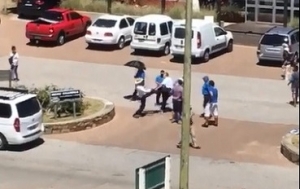 Transportistas en muelle de La Pastora a los golpes ante cruceristas